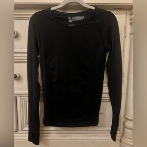 stretchy long sleeve gym top
